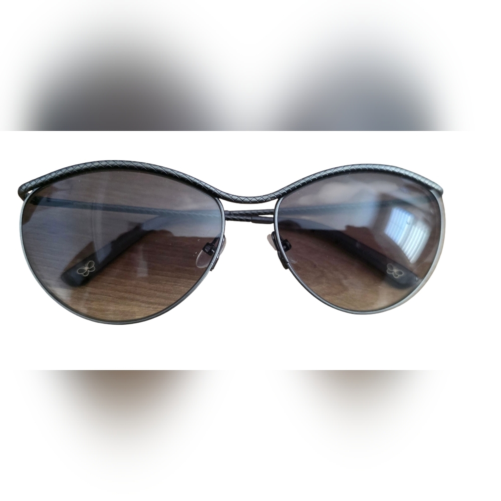 Bottega Veneta Black Textured Frame Brown Gradient Lens Sunglasses